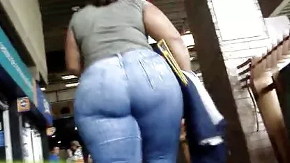 Bagian bokep colmek muncrat 1 Nice Girl show depan camera