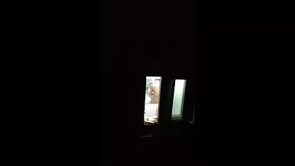 Istri vidio bokep manstrubasi teman-2