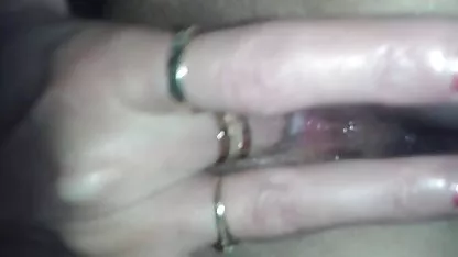 Hot gadis menggosok vaginanya janda matrubasi